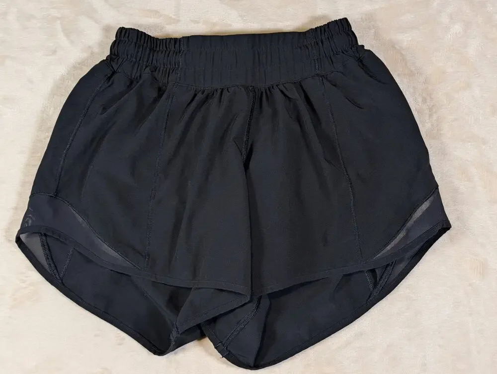 Lululemon Black Hotty Hot Lined Running Shorts Inseam Size 2 Mesh Pocket